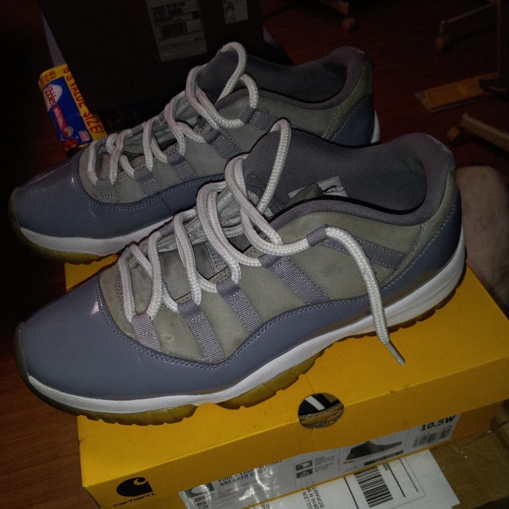 Air Jordan 11 Low